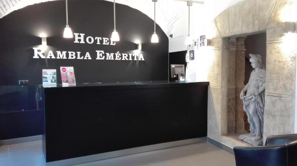 Hotel Rambla Emerita, Centro Ciudad เมรีดา ภายนอก รูปภาพ